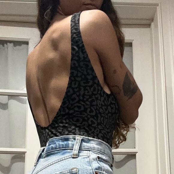 Topshop Leopard body suit with open back - Picture 5 of 8